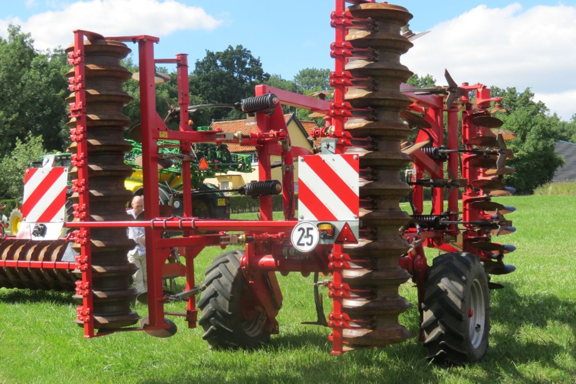 2013 Horsch Terrano 4MT Cultivator with Two Rows of Discs, Tines, Rear Discs and D/D roll, - Image 4 of 9