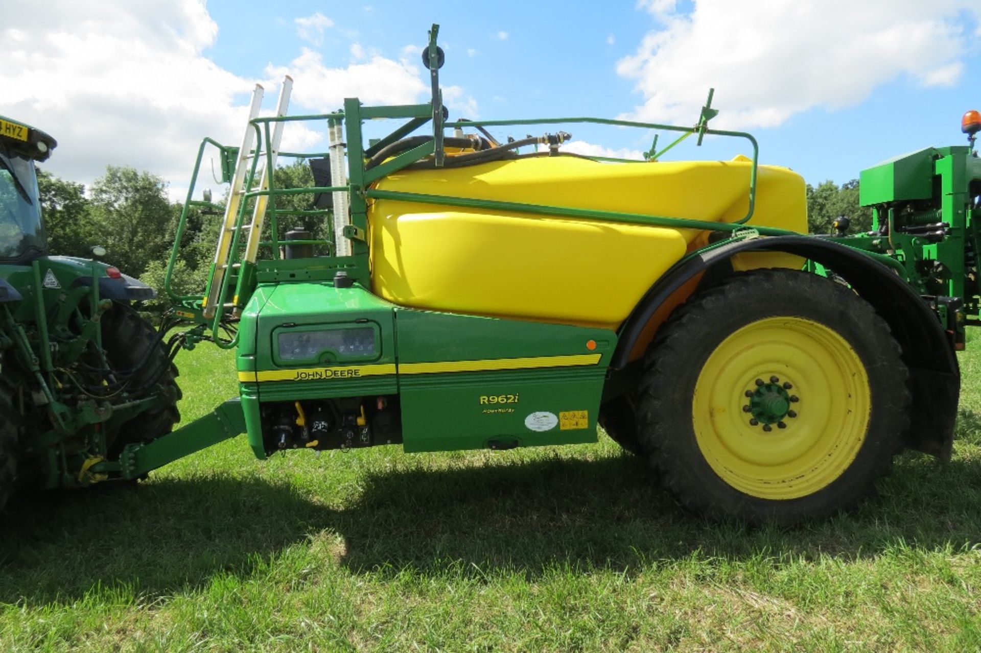 2016 John Deere R9621 PowrSprayer Sprayer, sprayed approximately 17,000 hectares,