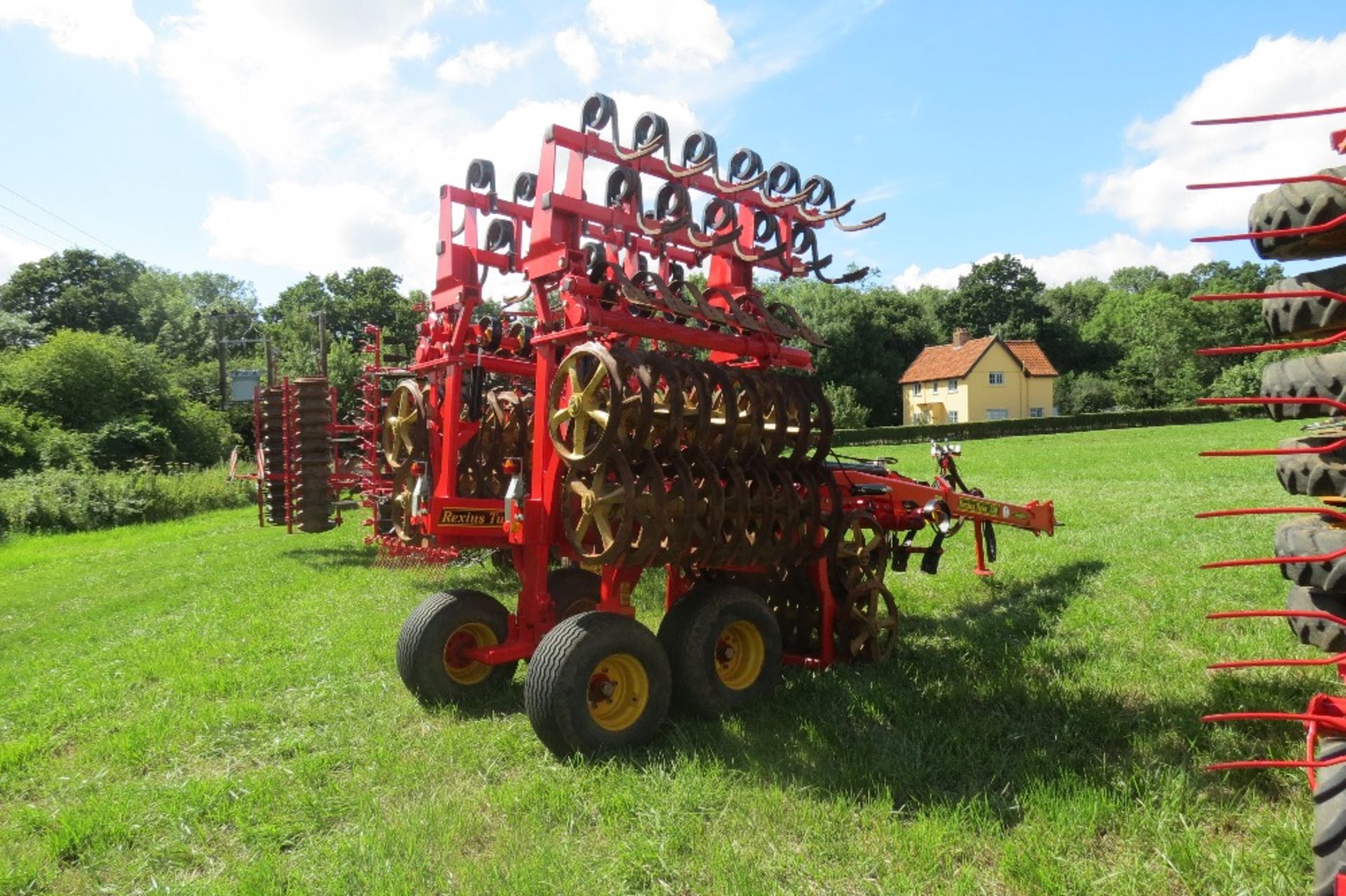 2011 Vaderstad Rexius Twin RST 550 Cultivator, working width 5. - Image 9 of 14