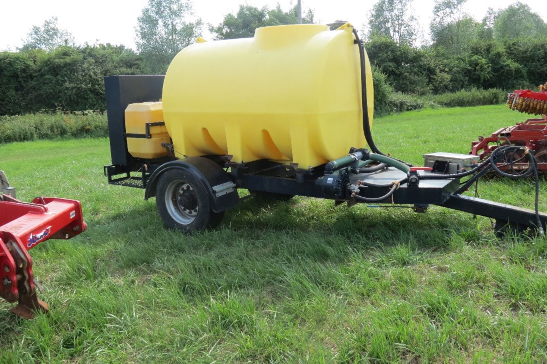 Water Bowser, 5000l tank, towing eye, single axle chassis, mixing tank facility, clean water tank, - Image 11 of 12