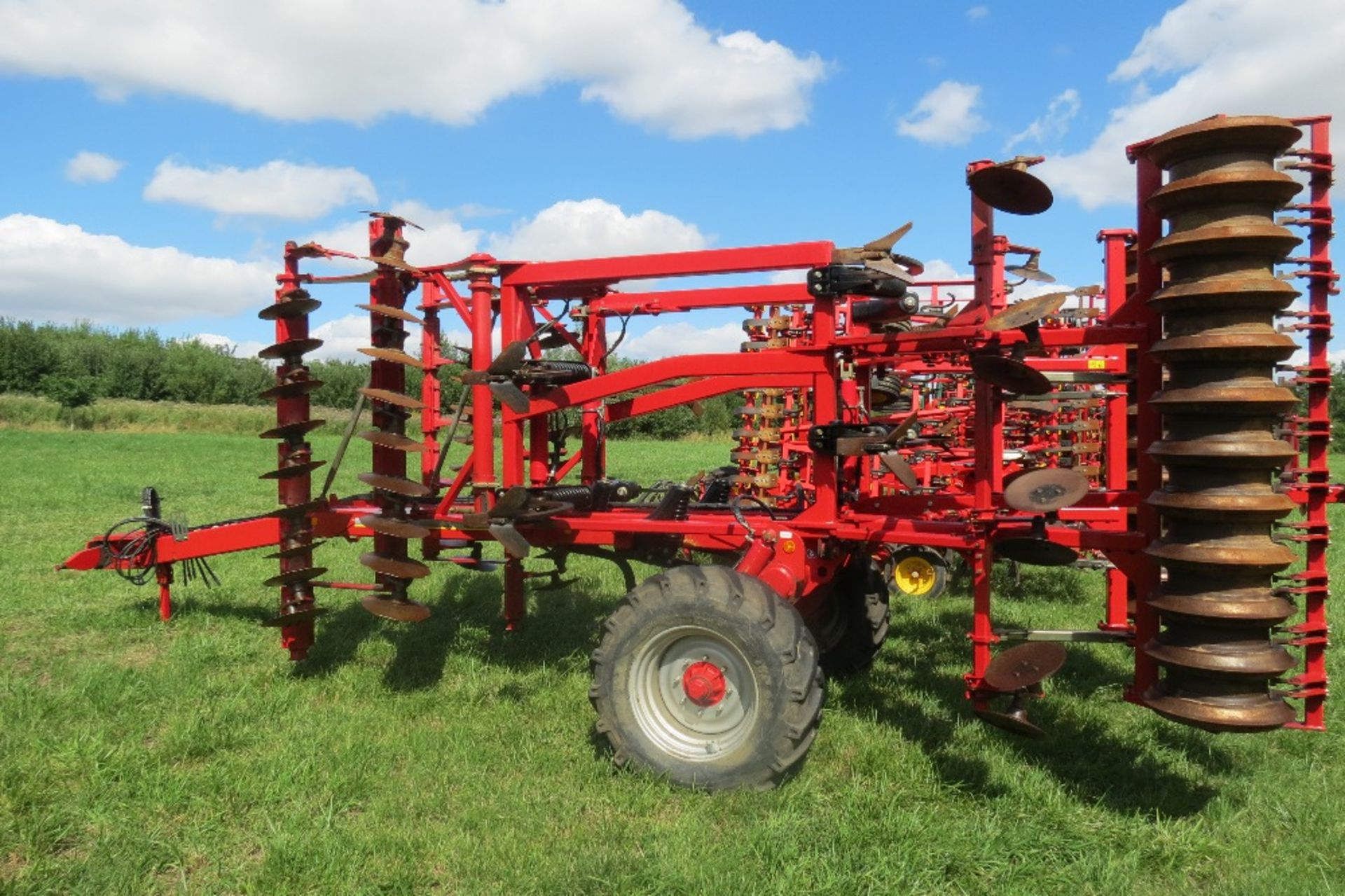 2013 Horsch Terrano 4MT Cultivator with Two Rows of Discs, Tines, Rear Discs and D/D roll, - Image 9 of 9