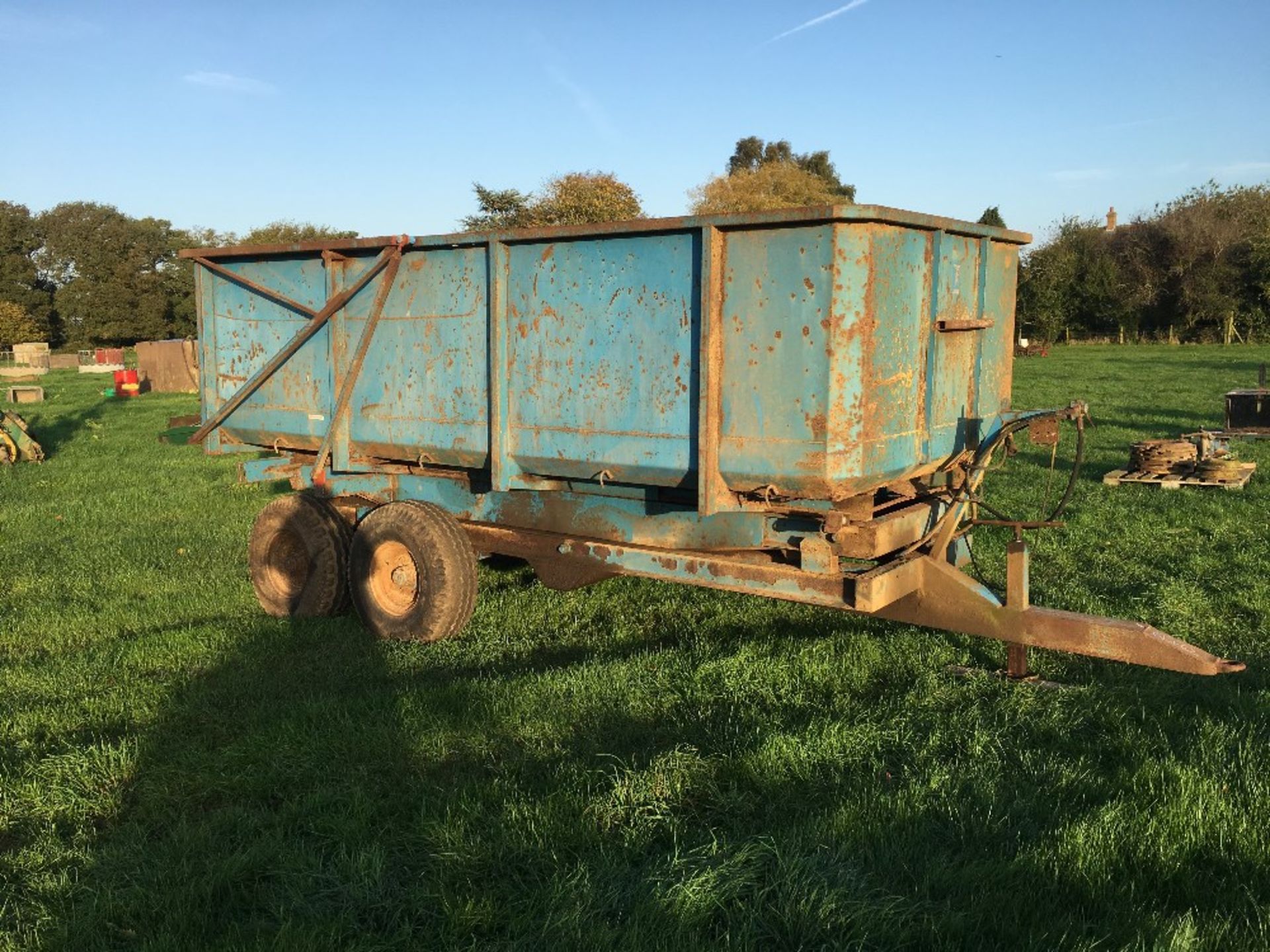 Bunning 10 Ton Trailer, Grain Chute, Tyres: 12.5/80-15.