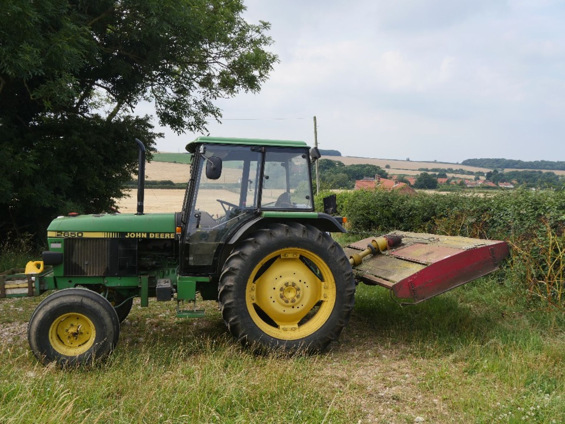 1991 (J83 CAH) John Deere 2650 Tractor, 2 Wheel Drive, 6,257 hours, - Image 2 of 2