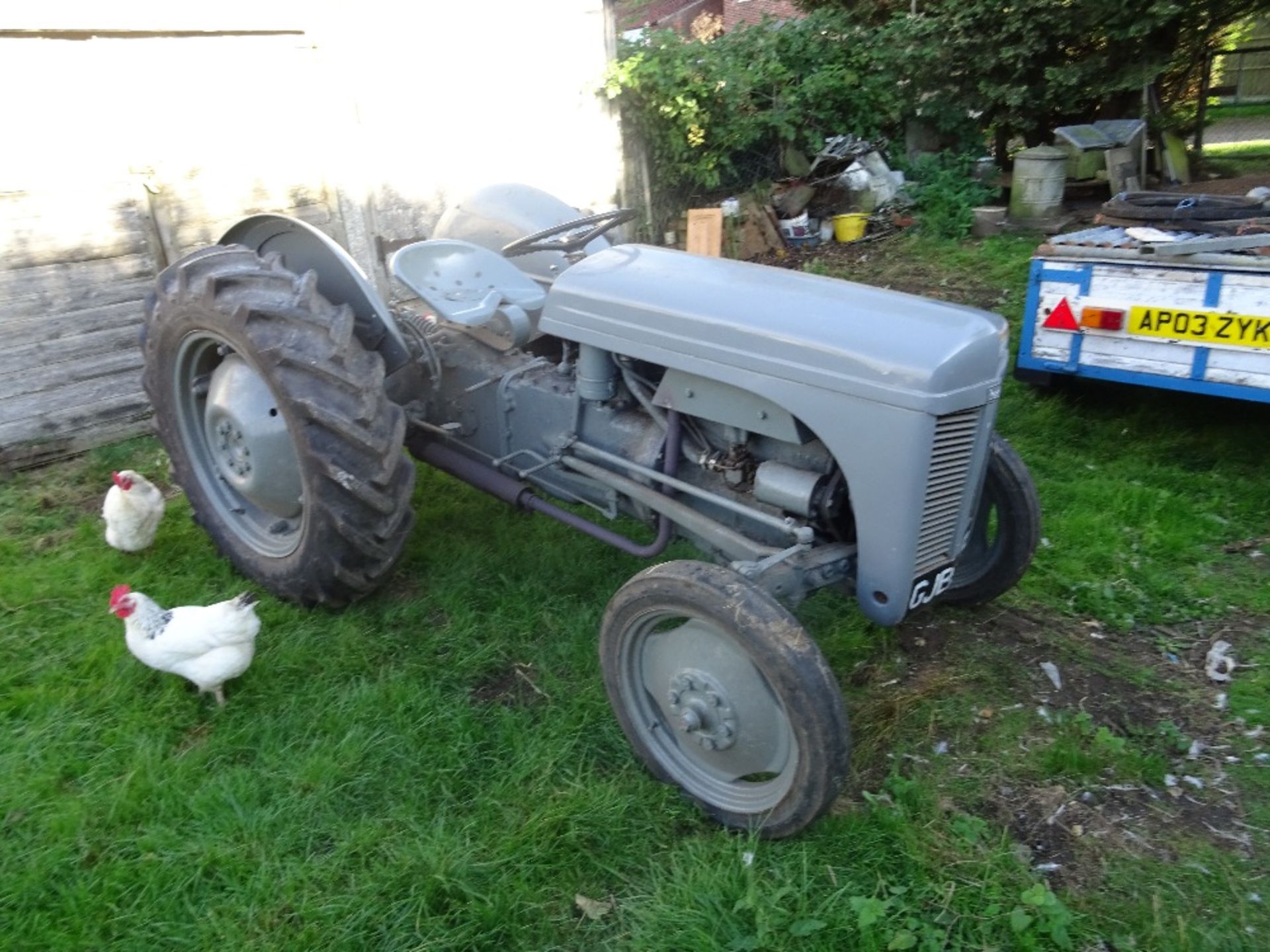 (GJB 125) Grey Ferguson, Petrol, 3 point linkage, Rear Tyres: Goodyear 12. - Image 4 of 4