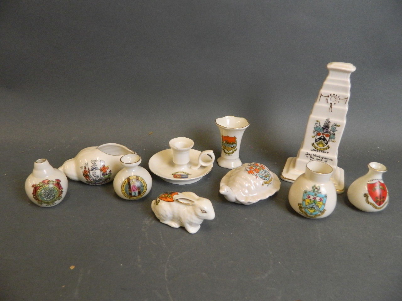 A collection of ten pieces of assorted crested china, largest 5½"