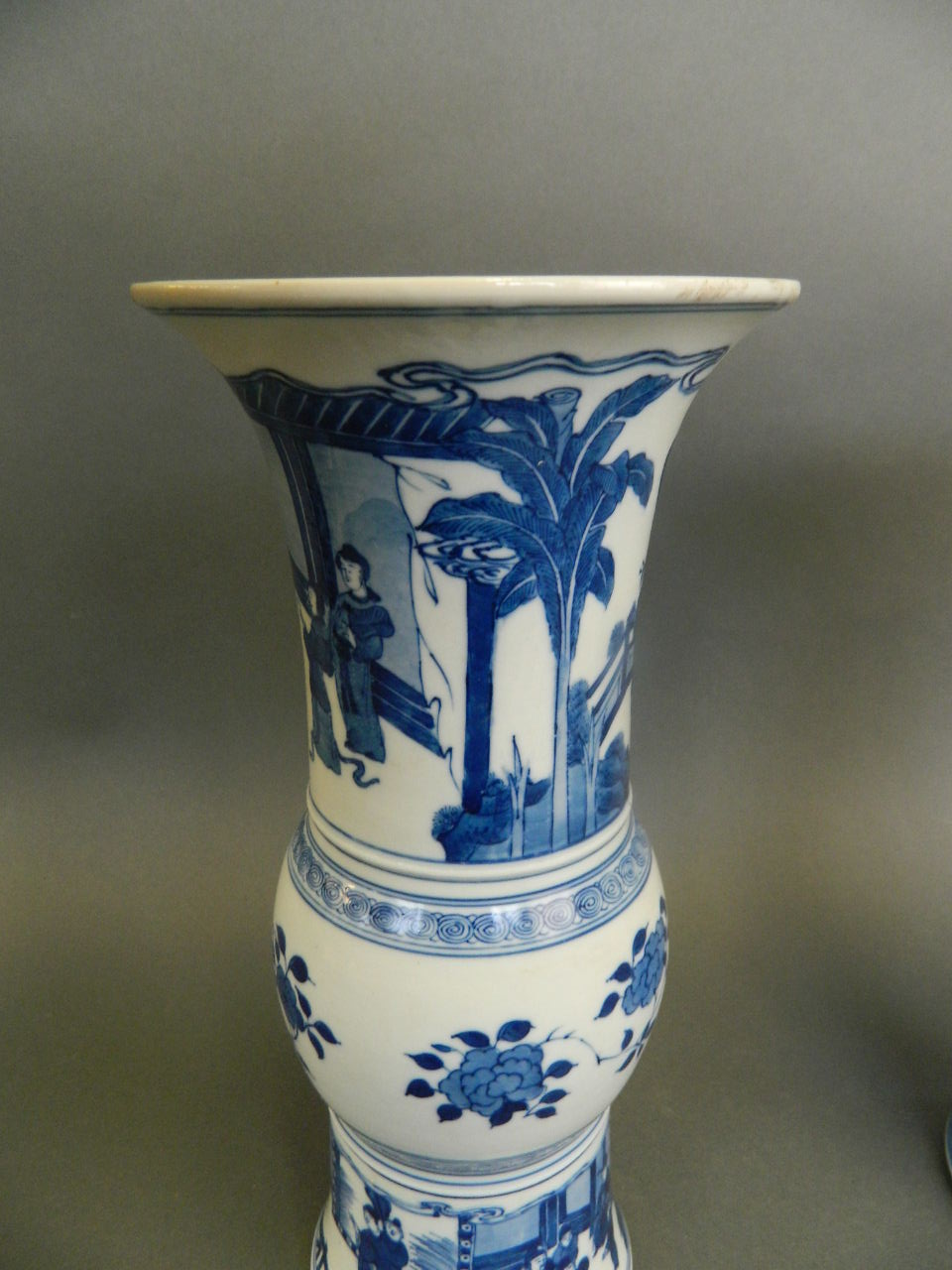 A pair of Chinese blue and white porcelain Gu shaped vases decorated with scenes of an emperor and - Image 4 of 8