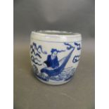 A small Chinese blue and white porcelain pot decorated with four immortals, 4" high