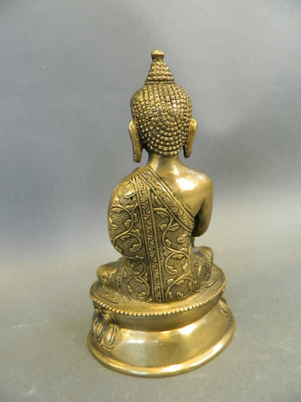 A Chinese bronze figure of Buddha seated in meditation, 7" high - Image 2 of 2