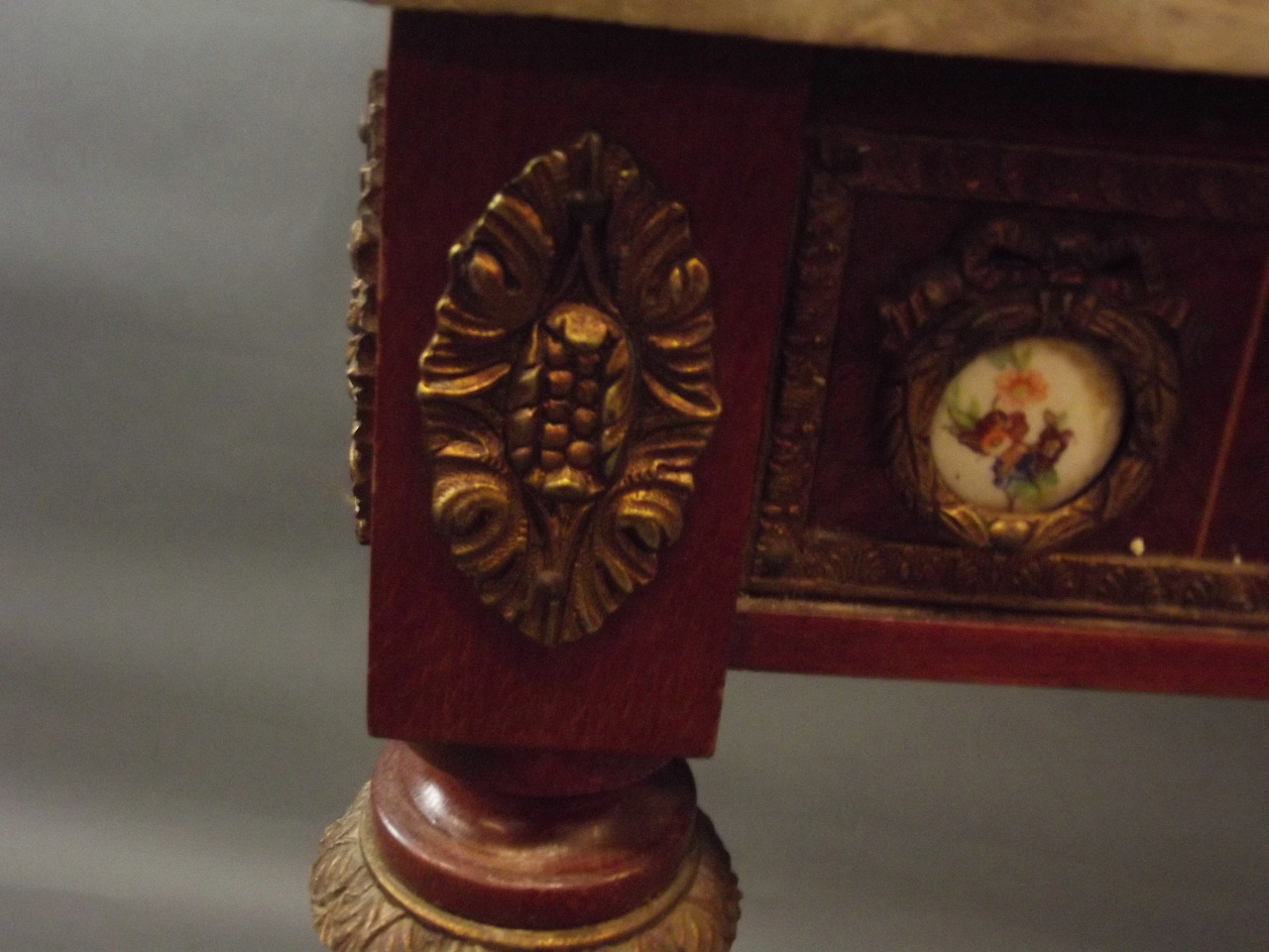 A French style mahogany and brass mounted console table with marble top and frieze comprising - Image 3 of 3