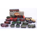 Hornby 0 gauge locomotives, including c/w No.1 Special 0-4-0 2301 and GW tender, good, No.1