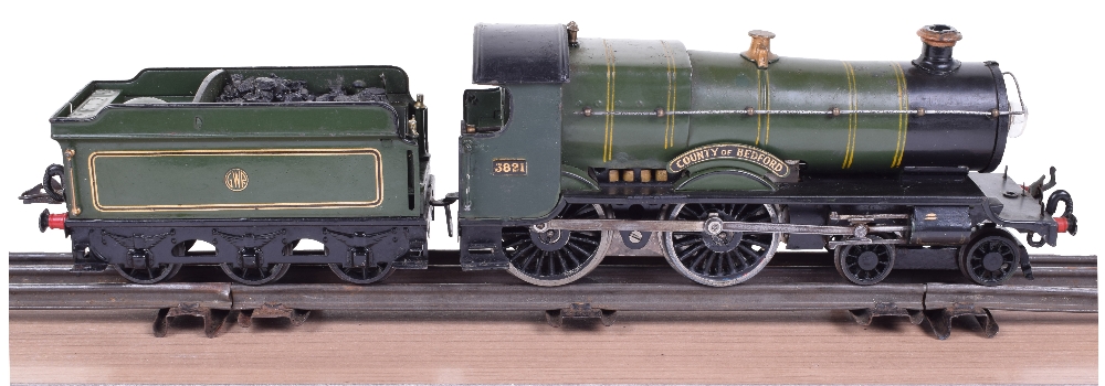 Hornby Series 20 volt electric No.2 Special 4-4-0 GWR 3821 County of Bedford locomotive and