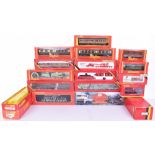 Boxed Hornby Railways locomotives, coaches, rolling stock and accessories, R380 4-4-0 Schools