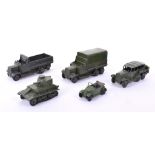 Dinky Military vehicles, 152a Light tank, lacks aerial and one set of chain tracks, 152b