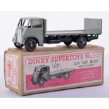 Dinky boxed 513 Guy Flat truck with tailboard, 1st type grey cab and back, black chassis, wings