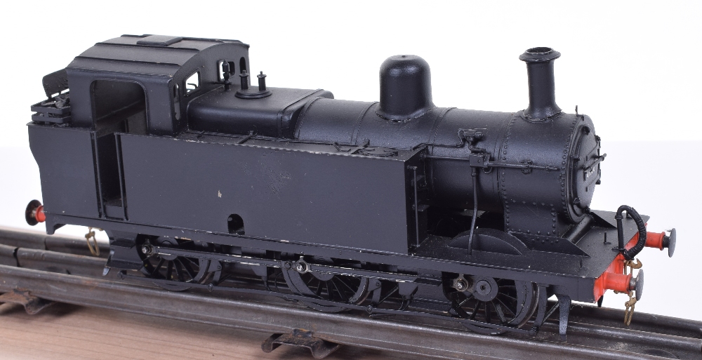 Scratch/kit built two 0 gauge 0-6-0 tank engines, two-rail electric, brass LMS tank engine No.7209 - Image 6 of 6