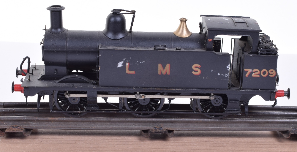 Scratch/kit built two 0 gauge 0-6-0 tank engines, two-rail electric, brass LMS tank engine No.7209 - Image 2 of 6