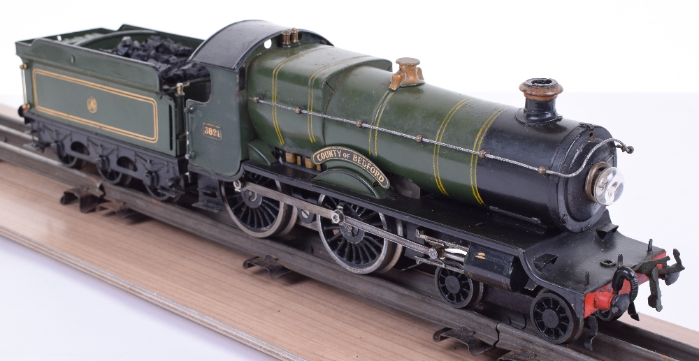 Hornby Series 20 volt electric No.2 Special 4-4-0 GWR 3821 County of Bedford locomotive and - Image 3 of 3