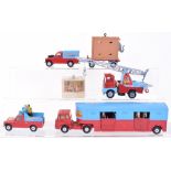 Four Unboxed Corgi Chipperfield Circus Models, gift set 19 Chipperfields Circus Land-Rover with