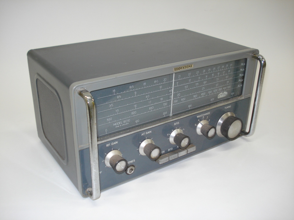 An Eddystone shortwave Communications receiver, Type EC10, Ser. No. 6695, With 5-wave linier dial,