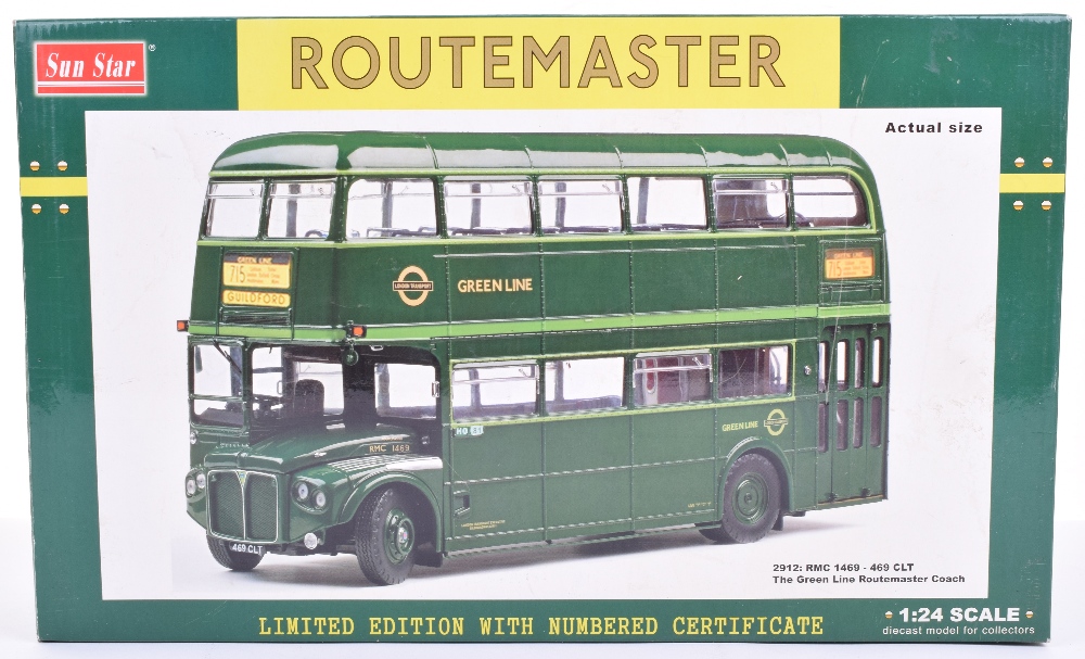 Sun Star 2912 Green Line Routemaster Bus, RMC 1469 CLT -1:24 Scale, in near mint to mint boxed