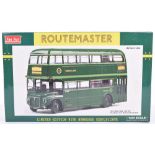 Sun Star 2912 Green Line Routemaster Bus, RMC 1469 CLT -1:24 Scale, in near mint to mint boxed