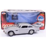 Joyride James Bond 1965 Aston Martin DB5 ‘Goldfinger’ 1:18 scale diecast model with gadgets, in