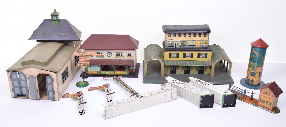 0 gauge locomotives, coaches, rolling stock and buildings