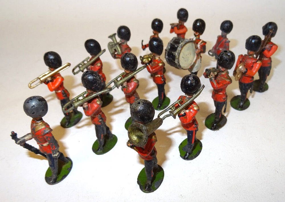 Britains from set 37, Band of the Coldstream Guards FIRST VERSION, slotted arms - Image 3 of 3