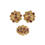 Pair of earrings and ring in yellow gold, diamonds and rubies MATERIAL: yellow gold, diamonds and