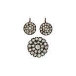 Pair of earrings and ring in yellow gold and diamonds MATERIAL: golden yellow, low responding