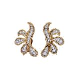 Pair of earrings in yellow gold, white gold and diamonds MATERIAL: 14 kt yellow gold, white gold and