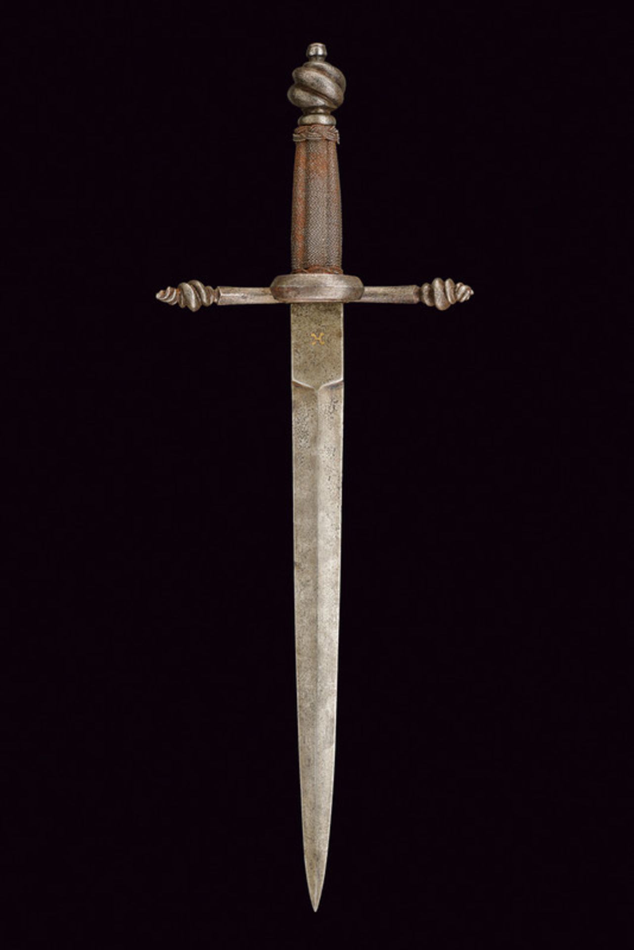A composite left hand dagger - Image 7 of 7