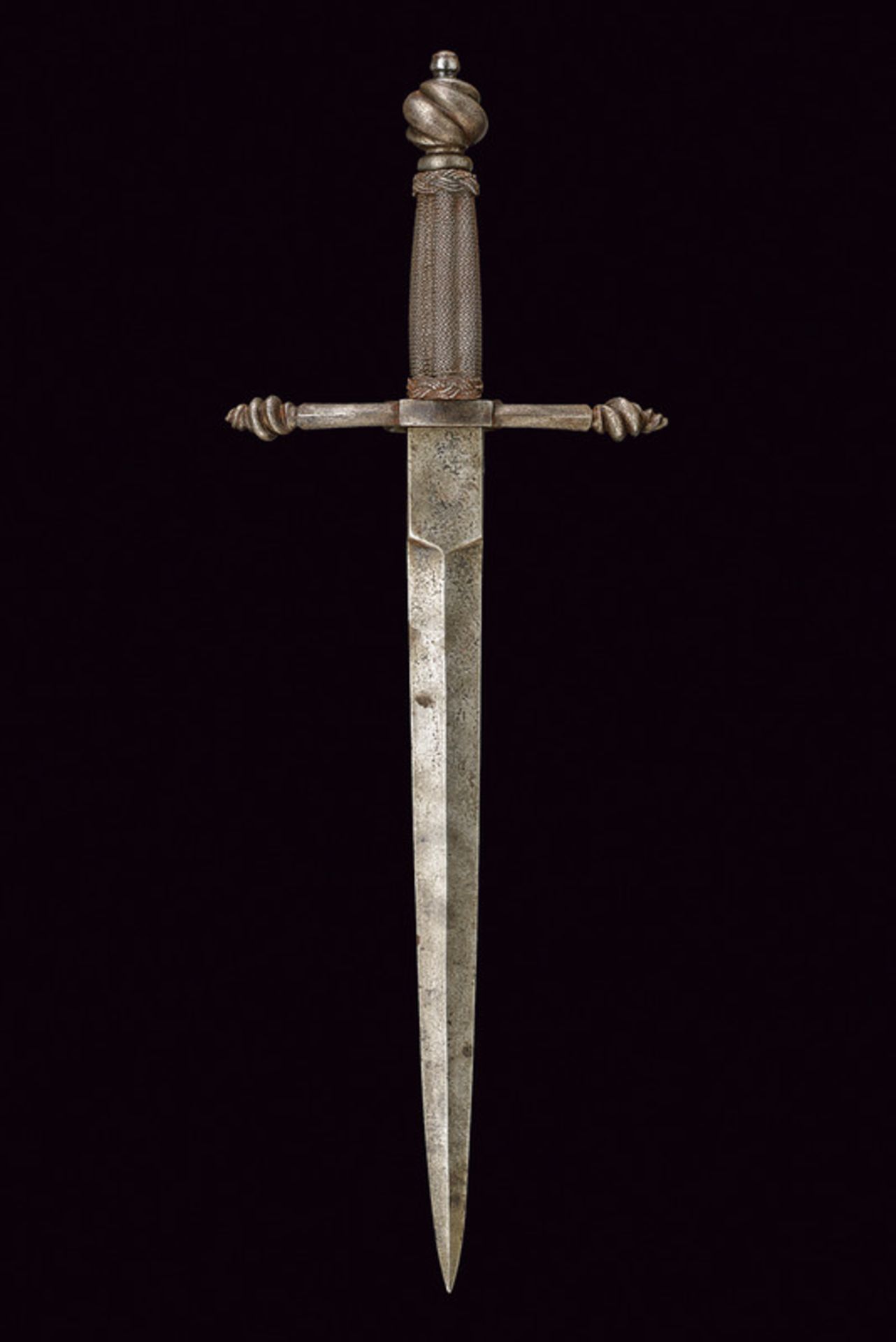 A composite left hand dagger - Image 3 of 7