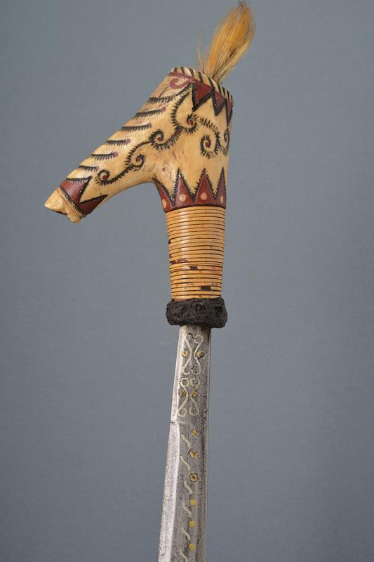 A Dayak mandau - Image 4 of 4