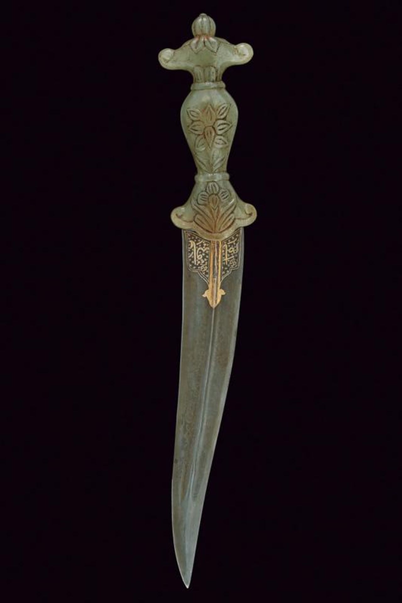 A jade hilted dagger - Bild 4 aus 4