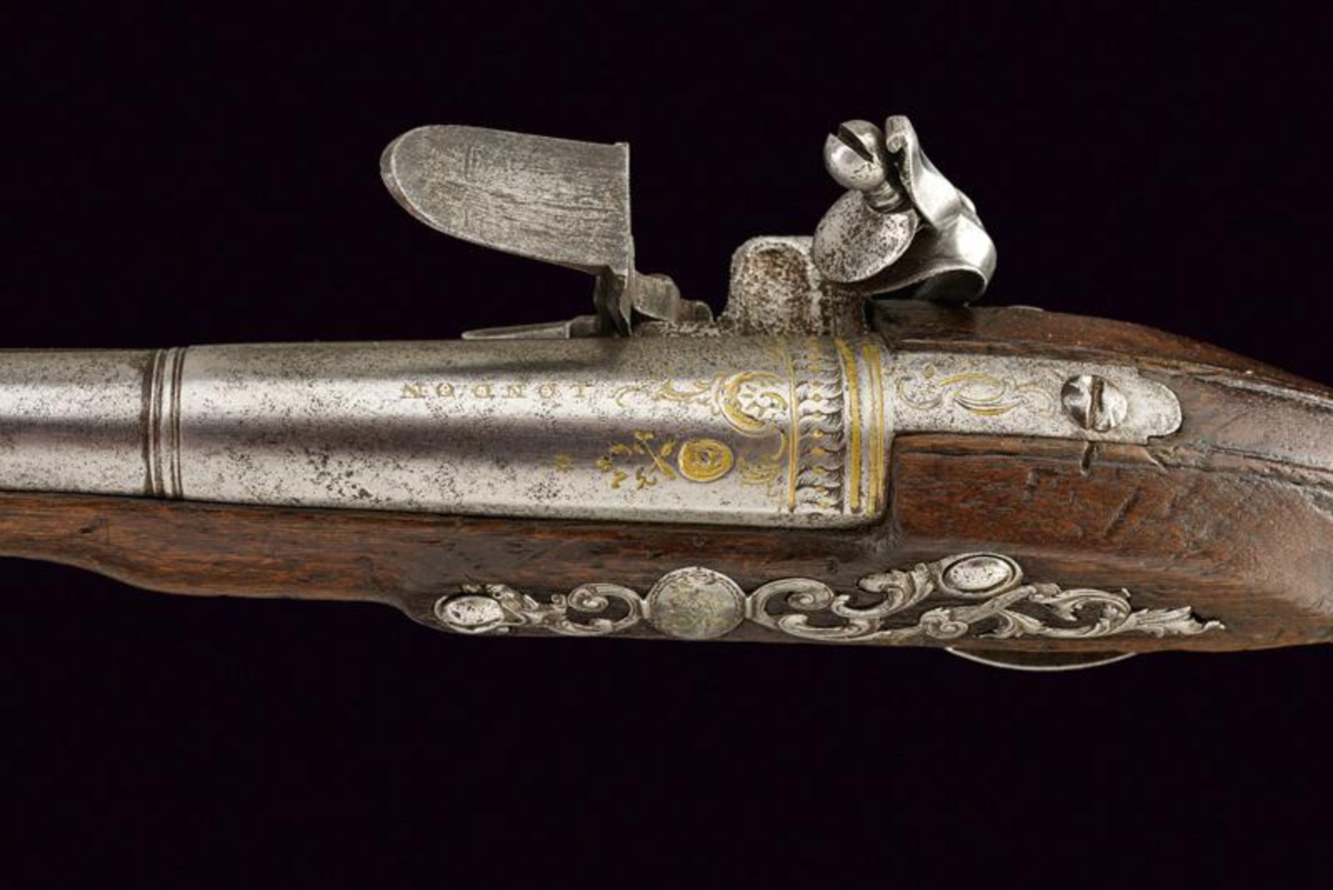 A flintlock pistol - Image 2 of 5