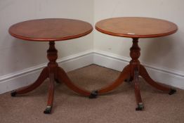 Pair of yew wood lamp tables with circular tops, HD55cm,