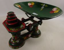 Barge-ware style painted vintage scales with weights Condition Report <a