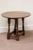 Small oak drop leaf table on turned supports, W67cm, D57cm,