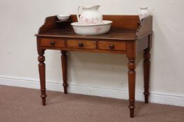 Victorian mahogany washstand on turned supports with washbowl set, W106cm, D54cm,