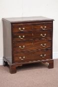 Small Georgian mahogany bachelors chest fitted with brushing slide and four graduating drawers on