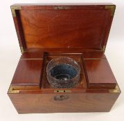 Victorian mahogany tea caddy with lift out compartments and cut glass liner W31cm