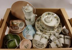 Royal Doulton 'Larchmont' dinner and coffeeware and Susie Cooper coffeeware in one box