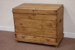 Traditional waxed pine mule chest with drawer on bun feet W95cm, D55cm,