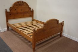 Traditional pine 5 foot double bedstead with arched head & footboards,W162cm, L210cm,