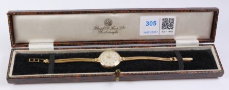 Ladies Cyma Cymaflex Swiss made mid 20th century 9ct gold wristwatch and bracelet hallmarked approx
