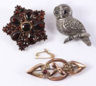 Marcasite owl brooch stamped 925,