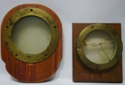 Brass fixed cover circular porthole D28cm, from SS Lampada G/T 2220, built by Short Brothers,