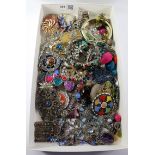 Vintage and later costume jewellery in one box Condition Report <a href='//www.