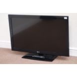 LG 37LD450 37'' television with remote (This item is PAT tested - 5 day warranty from date of